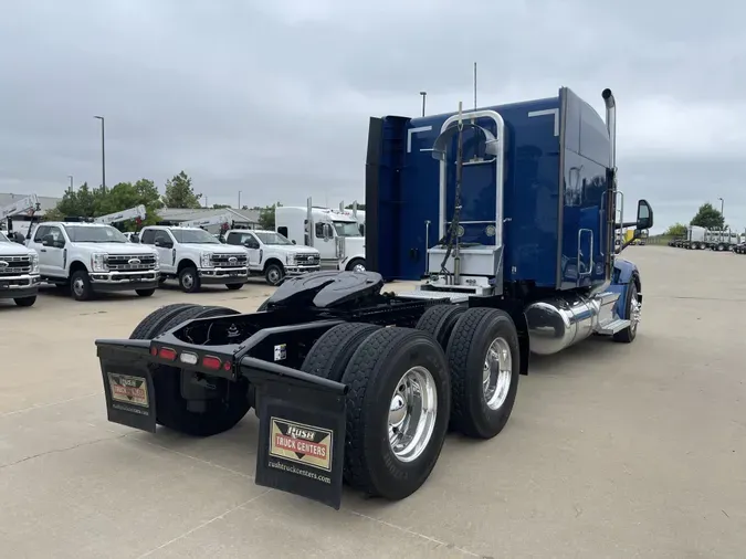 2023 Peterbilt 579