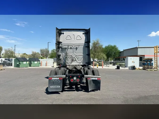 2023 Freightliner Cascadia