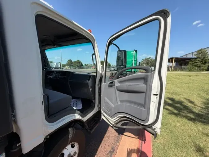 2019 ISUZU NPR-HD30f8b5fae1c1db7f6095c19a5843a301