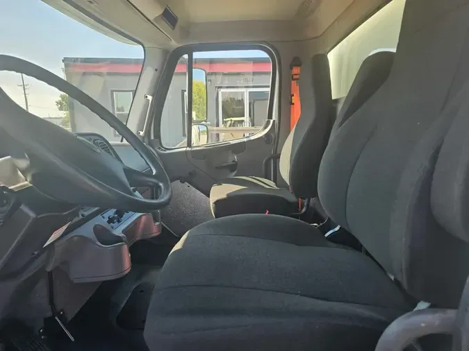 2019 FREIGHTLINER/MERCEDES M2 106