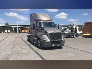 2022 International LT