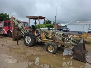 1990 FORD 655A