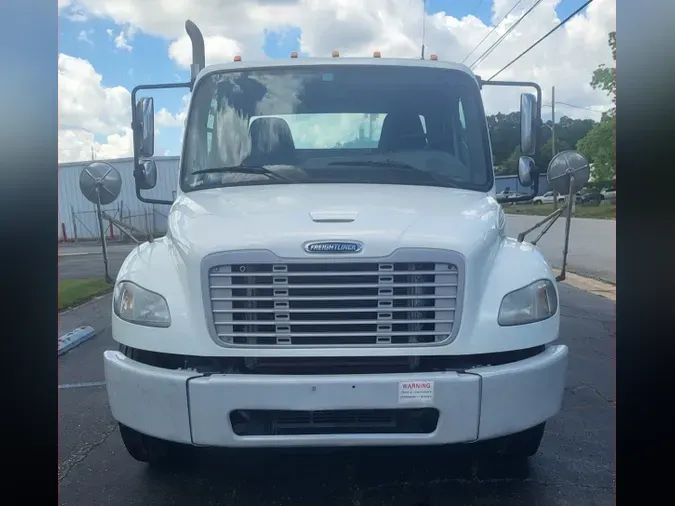 2019 FREIGHTLINER M2 106