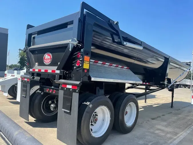 2023 CTS HRD32
