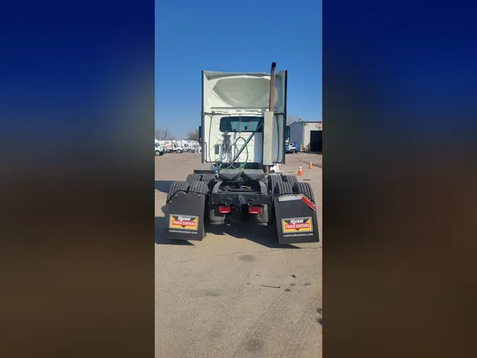 2021 International LT625