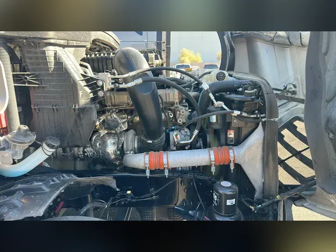 2024 Freightliner Cascadia 126