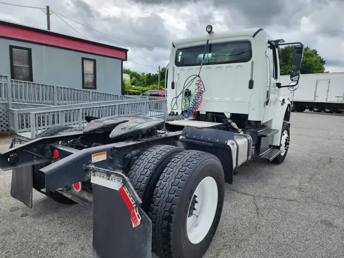 2016 FREIGHTLINER M2 106