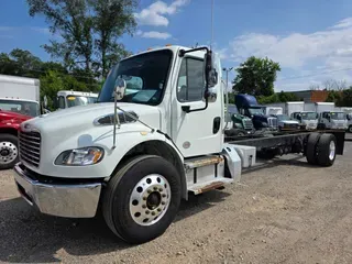 2019 FREIGHTLINER M2 106