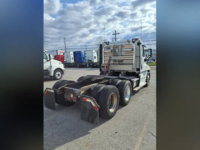 2019 FREIGHTLINER/MERCEDES CASCADIA 125310a3701dcd5509c18986c338c1ff73d