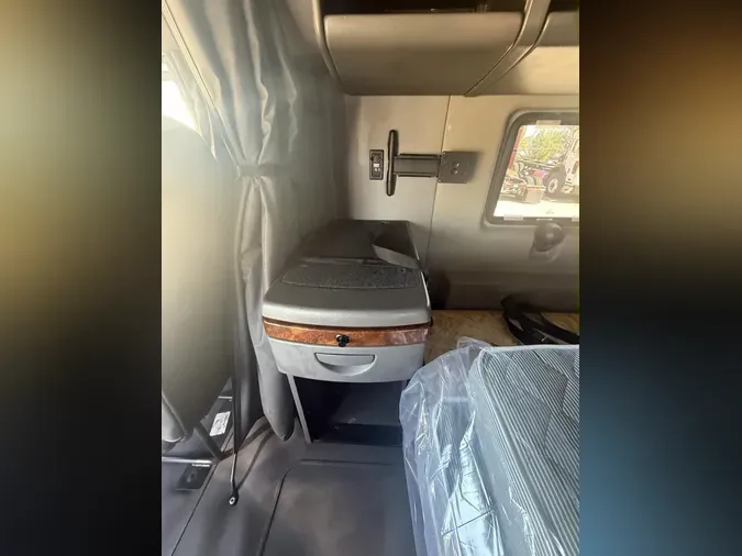 2022 International LT625