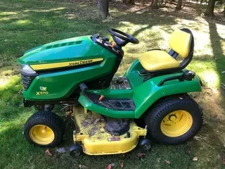 2019 John Deere X570
