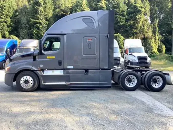 2020 Freightliner Cascadia