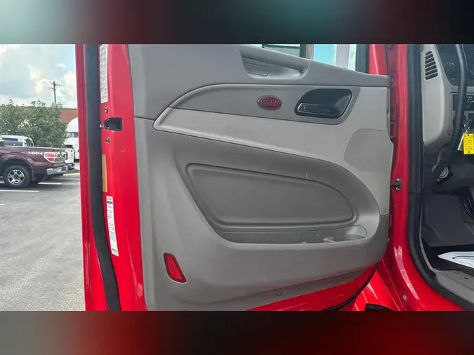 2020 PETERBILT 579