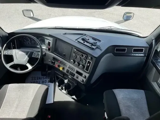 2020 Freightliner Cascadia