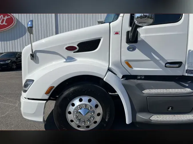 2020 Peterbilt 579