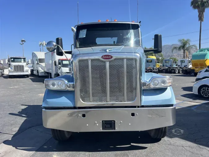 2022 Peterbilt 567
