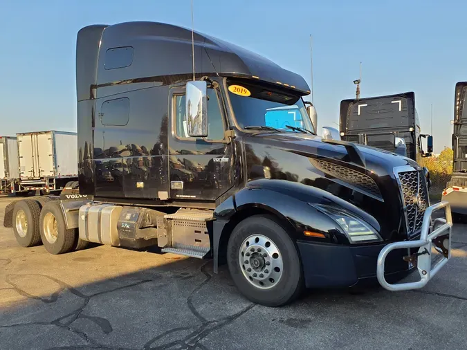 2019 VOLVO VNL