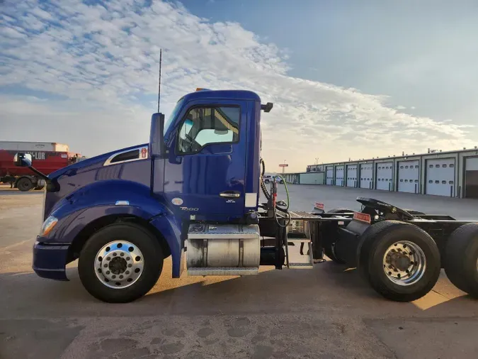 2021 Kenworth T68031279704b1a281ce9b6cde724b2f7d63