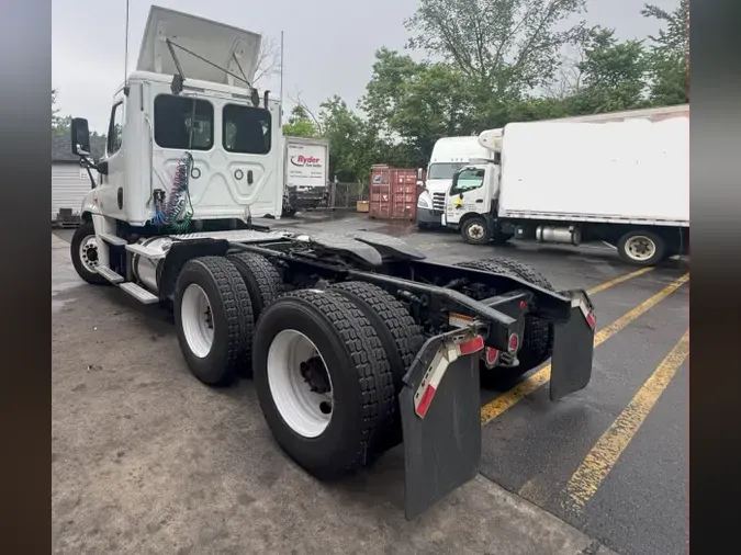 2019 FREIGHTLINER CASCADIA 125