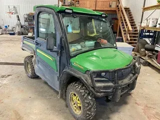 2019 John Deere XUV 835R