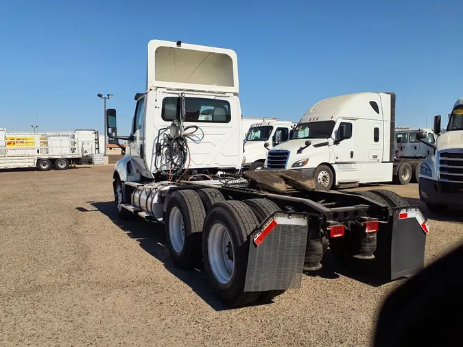 2019 NAVISTAR INTERNATIONAL LT625 DAYCAB T/A