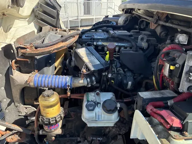 2019 FREIGHTLINER/MERCEDES M2 106