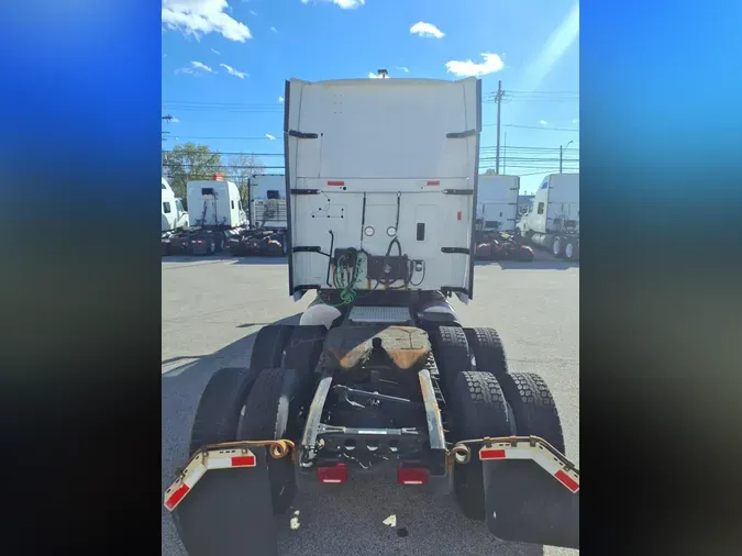 2019 NAVISTAR INTERNATIONAL LT625 SLPR CAB
