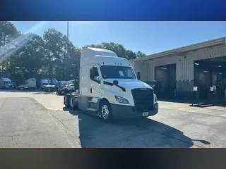 2022 Freightliner Cascadia 126