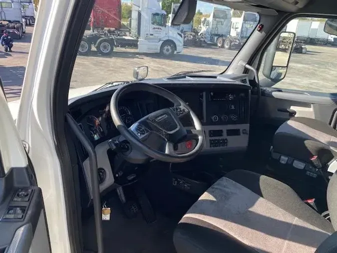2020 Freightliner Cascadia