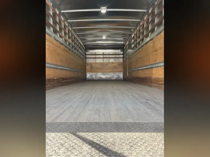 2018 FREIGHTLINER/MERCEDES M2 106