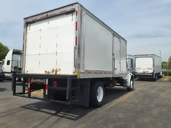 2019 FREIGHTLINER M2 106