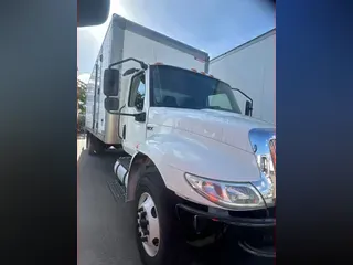 2021 NAVISTAR INTERNATIONAL MV607 (4X2)