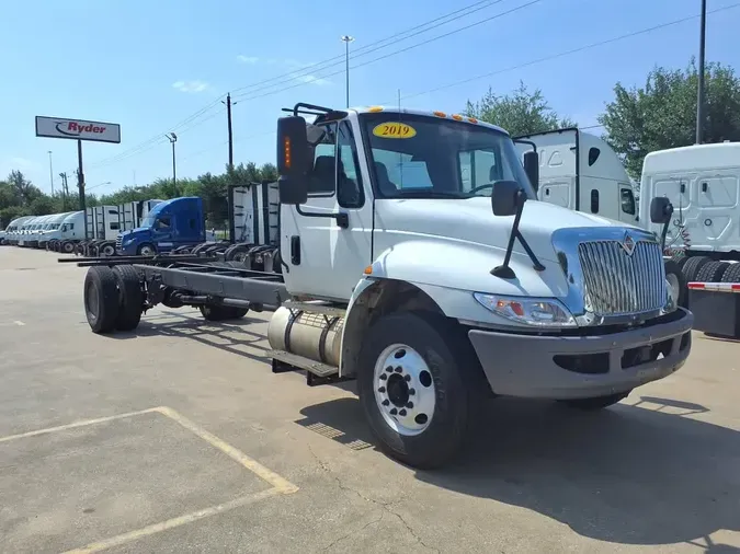 2019 NAVISTAR INTERNATIONAL 4300