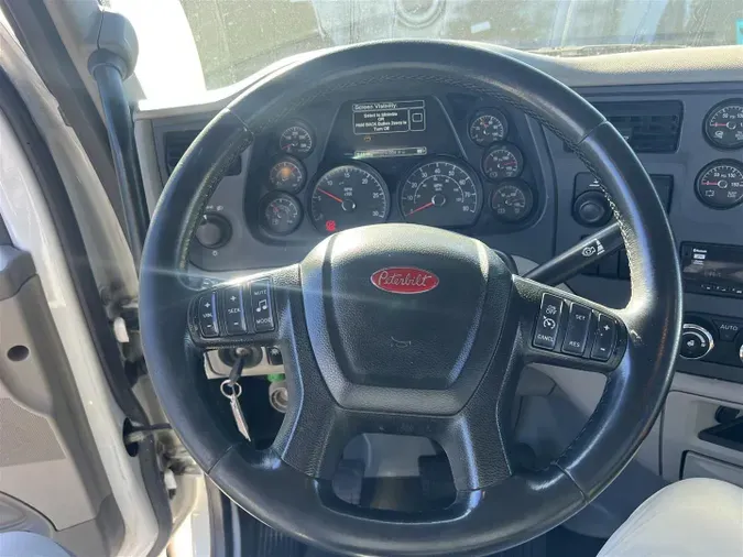 2020 Peterbilt 567
