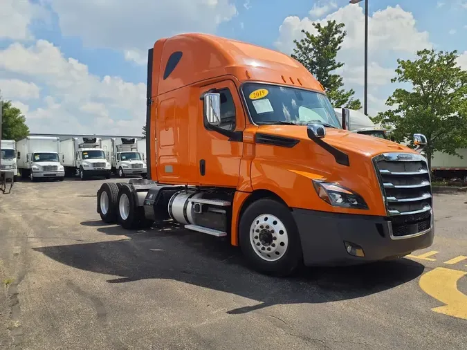 2019 FREIGHTLINER NEW CASCADIA PX12664
