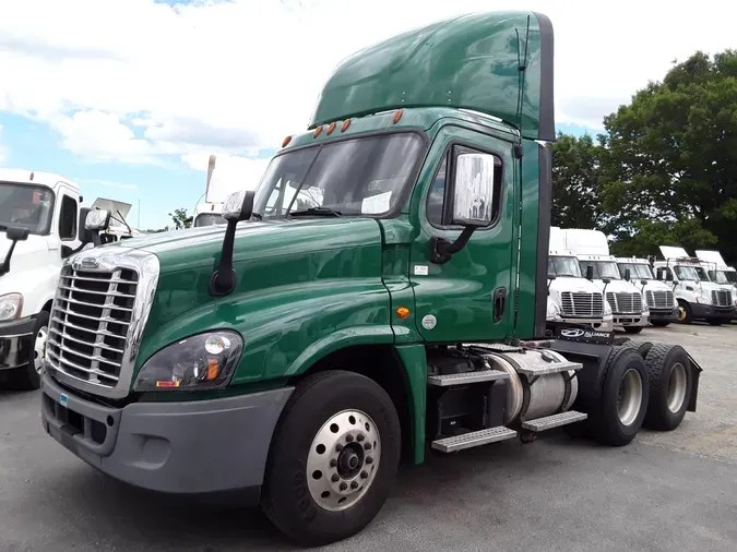 2017 FREIGHTLINER/MERCEDES CASCADIA 12531524d3f960e9339ac51a42460ce67c7