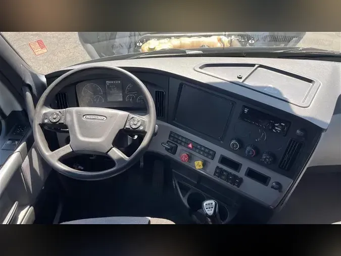 2021 FREIGHTLINER CA126