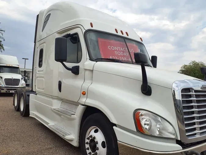 2018 FREIGHTLINER/MERCEDES CASCADIA 125