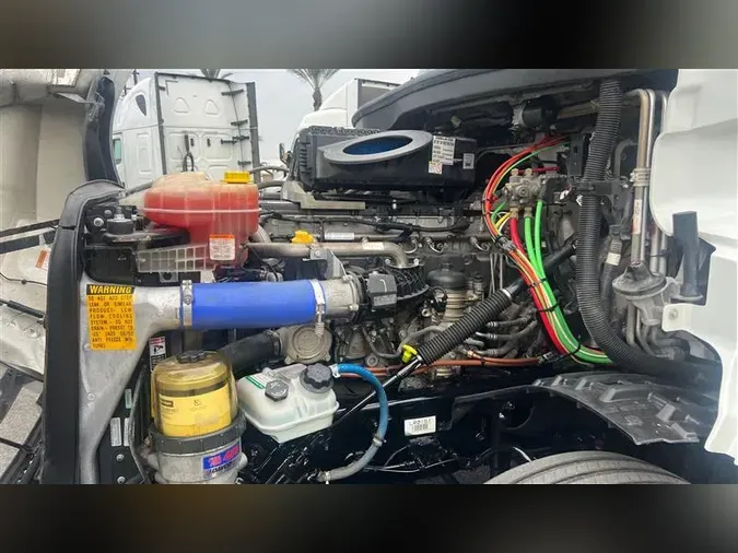 2020 FREIGHTLINER CA126