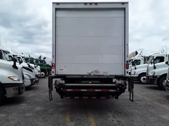 2019 FREIGHTLINER M2 106