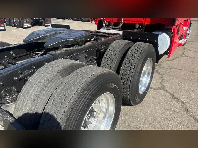 2022 FREIGHTLINER CA126