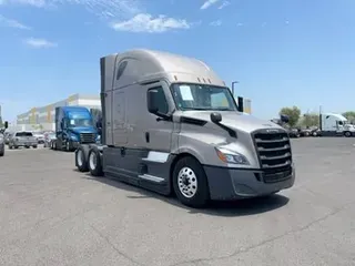 2023 Freightliner Cascadia