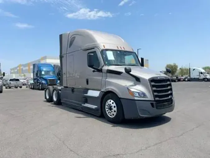 2023 Freightliner Cascadia315a88c758d92735f1aaa9b6d3e0a39a