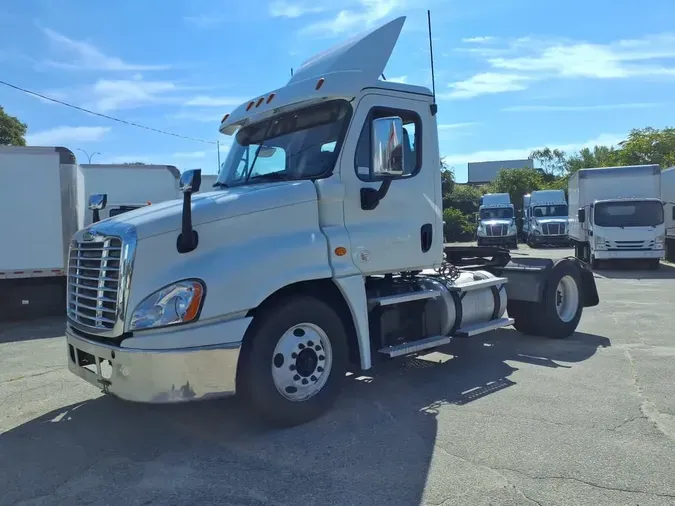 2020 FREIGHTLINER CASCADIA 125315f62f3332955fb731fcccd74ce386d
