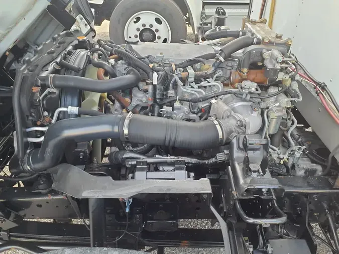2019 ISUZU NPR