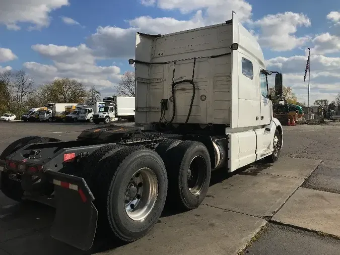 2020 Volvo VNL64740