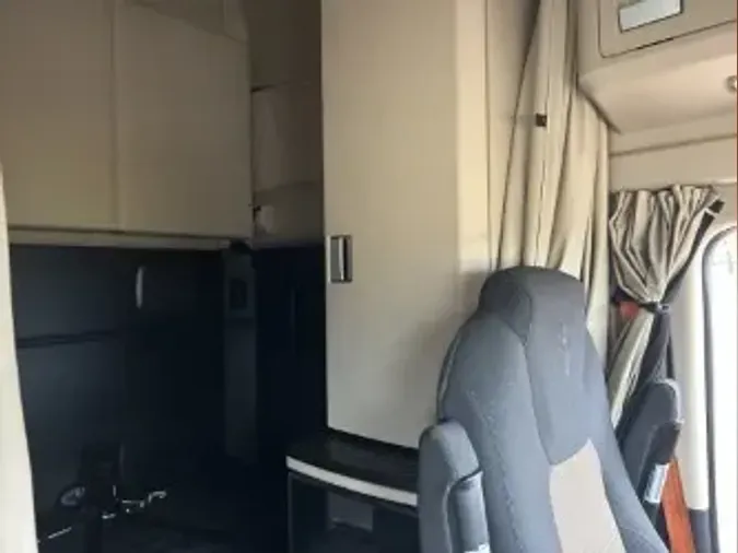 2023 Kenworth T6803161493133e6212529d0995c01bb3aee