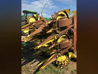 2003 John Deere 710