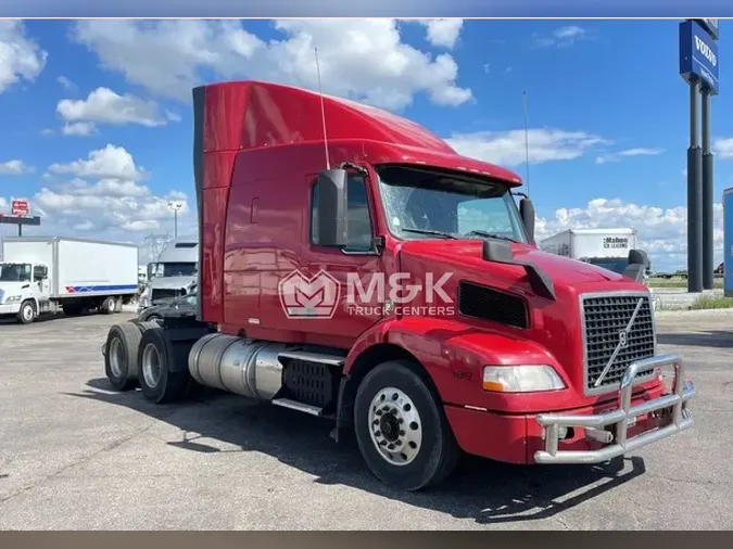 2017 VOLVO VNM64T630