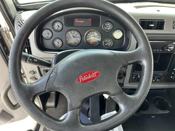 2020 Peterbilt 337